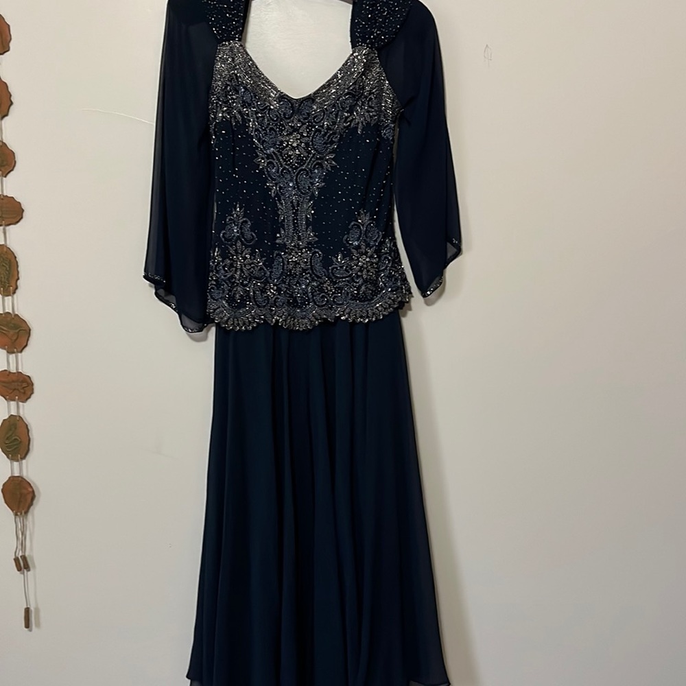 J Kara, size 8, blue dress with beaded shell